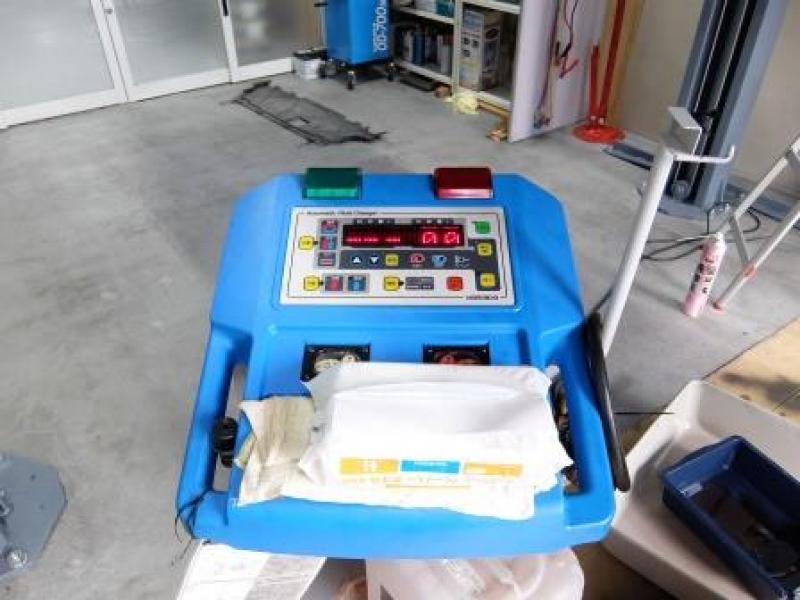 チェンジャーを使用し新油を注入していきます。