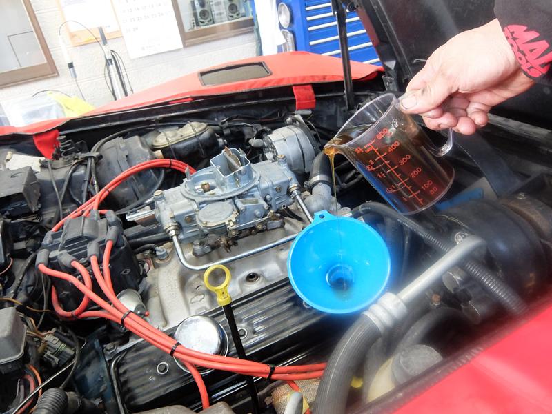 エンジンに添加