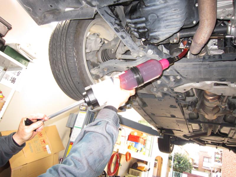 フィラープラグよりSOD-1Plusを混ぜたCVTFを注入。