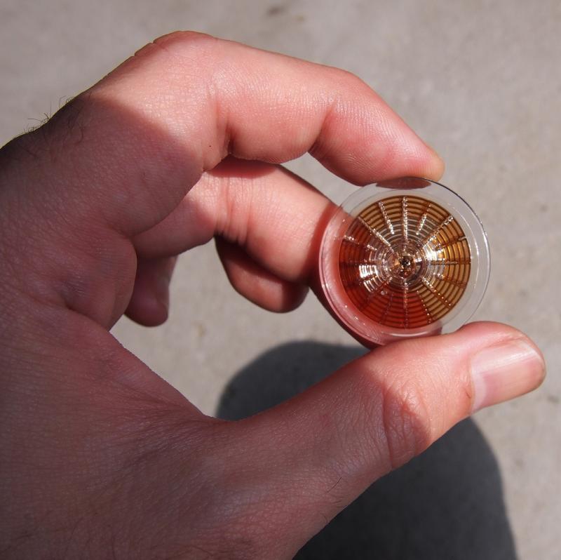 このままではフィルター内にフルードが残っている為、摩耗粉（コンタミ）の確認が出来ません。