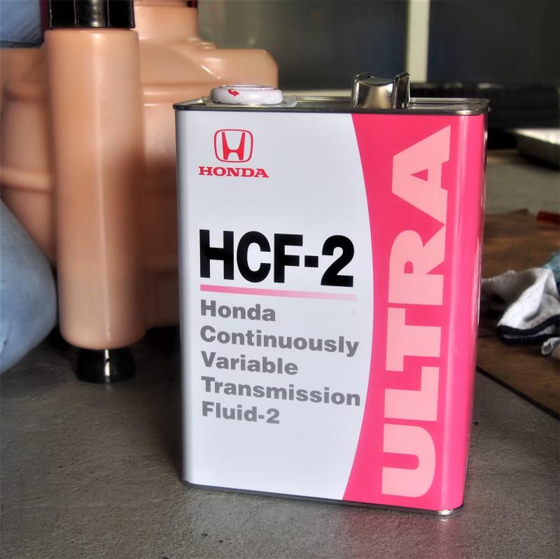 フルードは指定のHCF-2とSOD-1Plus添加します。