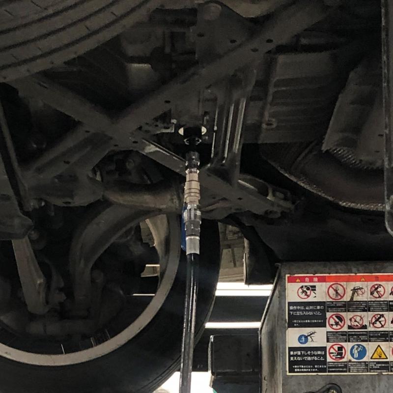 チェンジャーを使い8Lの倍量交換(16L)をします。