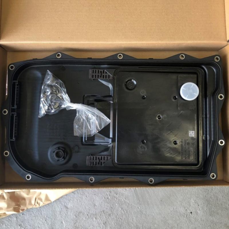 オイルパンは新品に交換します。
