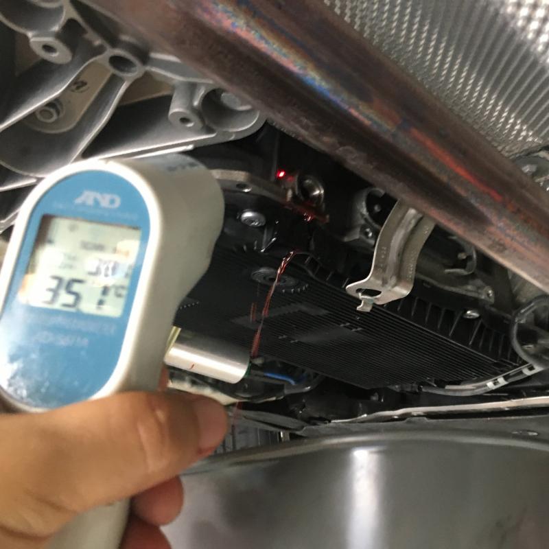 油量が適温入っています。(油温：Pレンジ40℃±5)
※エンジンをかけた状態
