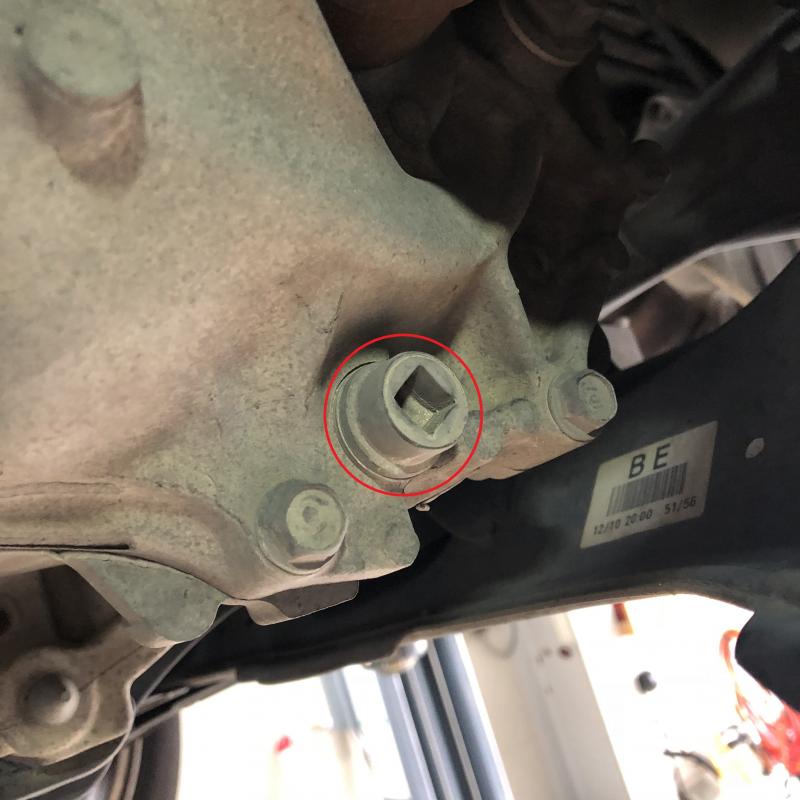 赤マークがドレンです。