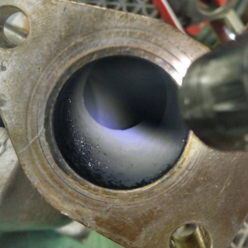 EGRクーラー　OUT