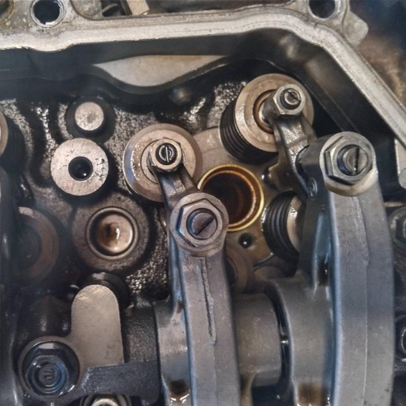 細部まで確認してもほどんど汚れがありません。
