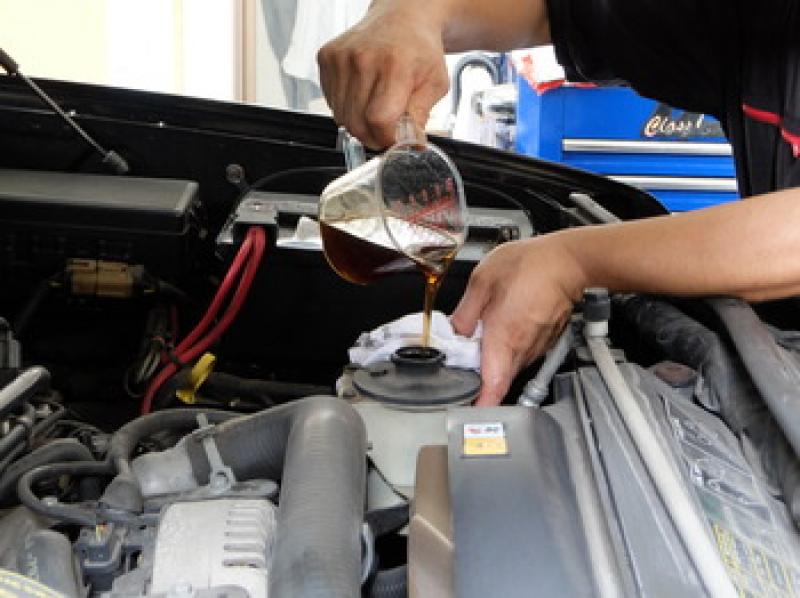 パワステ：総油量の10％