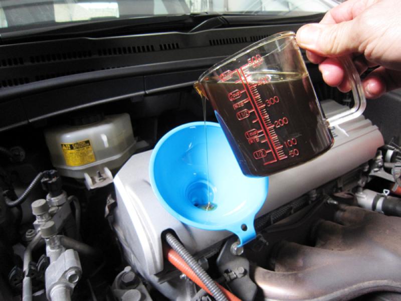 エンジンにもSOD-1Plus添加（エンジン総油量の10％）