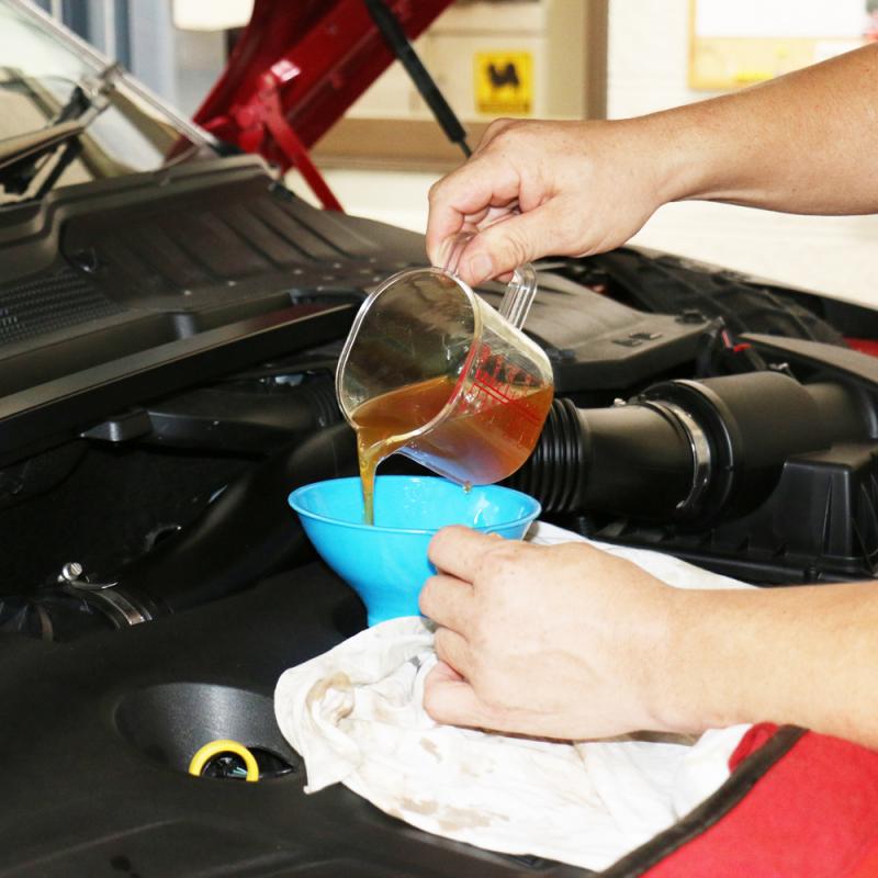 エンジンにSOD-1Plus添加（総油量の10％）