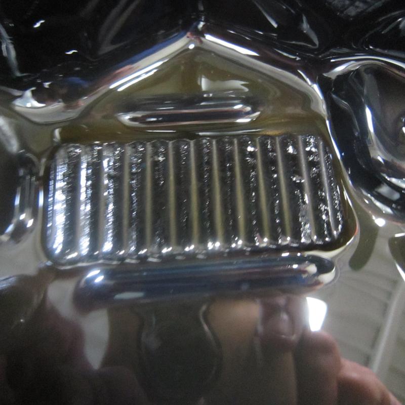 マグネットには鉄粉が沢山付着していました。