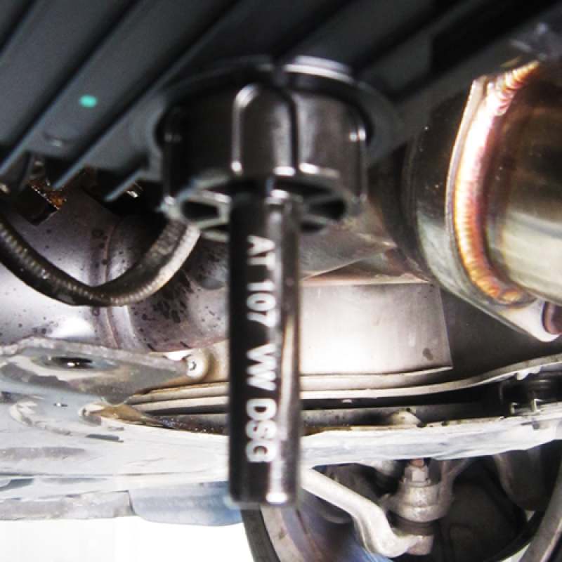 今回使用したハンドポンプのアタッチメント
AT107　VW　DSG