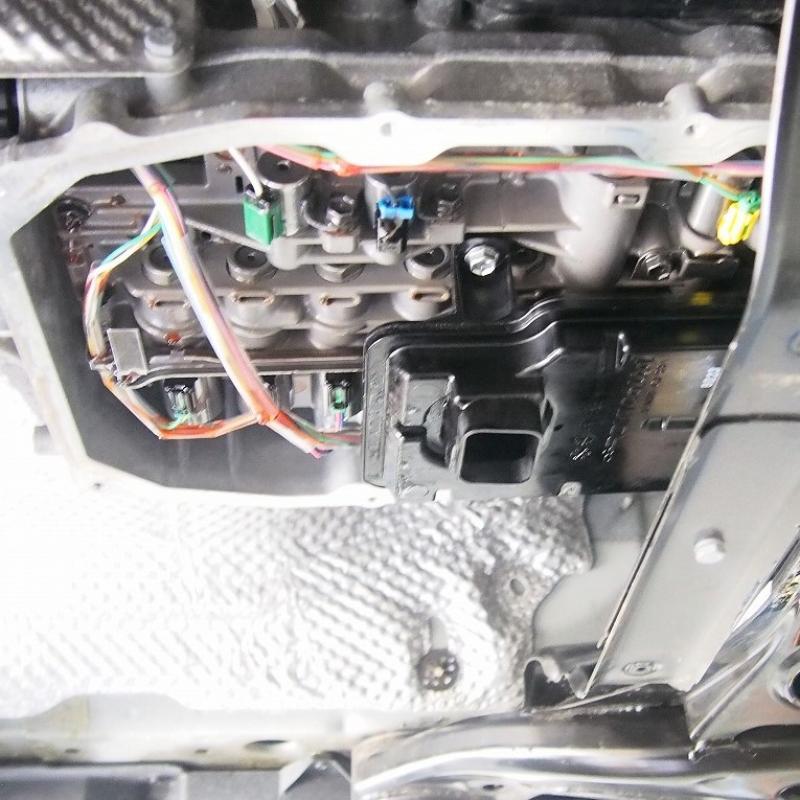 ストレーナーを取り付けます。