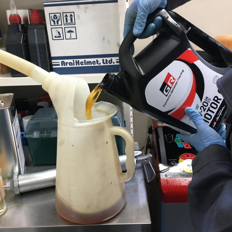 使用したオイルは【TOYOTA GR SYNTHETIC  0W-20】です。
