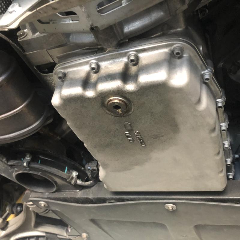 こちらがオイルパンです。