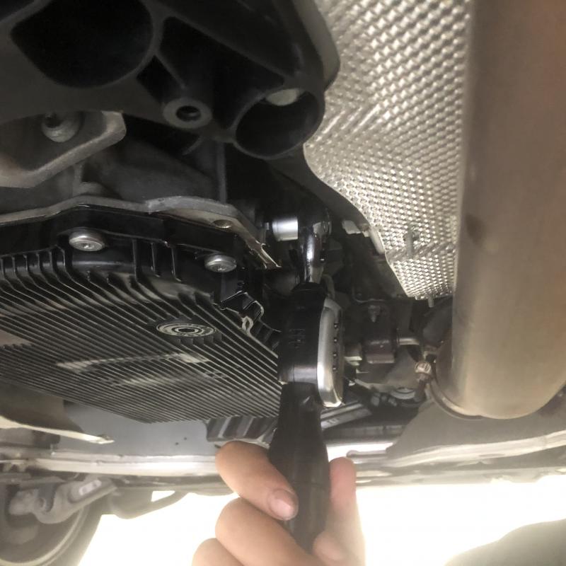 最後にトルクをかけて締め付けて終了です。