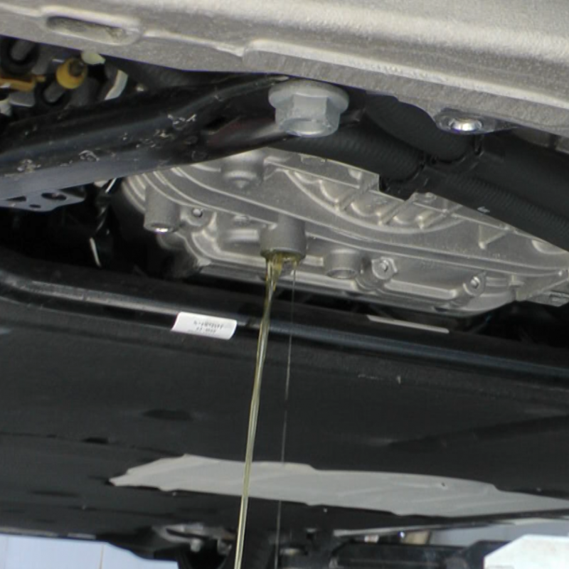 MTオイルを排出します。