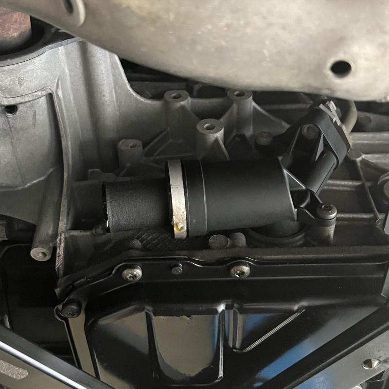 プレッシャーフィルターを交換します。