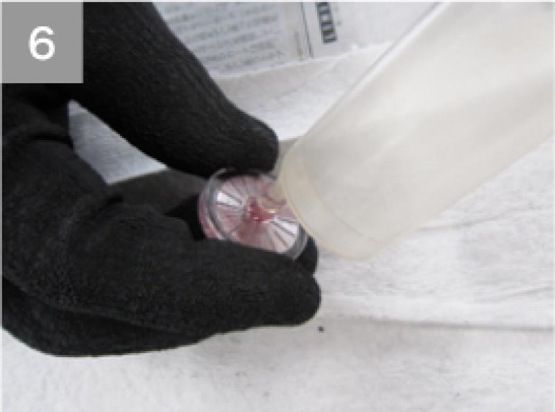 再びエアを吹き込みフィルター内のATFが無くなるまで④～⑥の作業を繰り返し行う。
