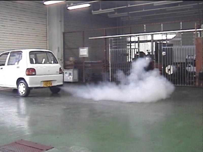 ピストンリングの固着解消により白煙改善