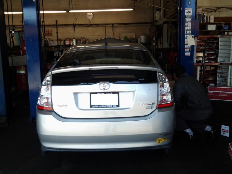 【ロサンゼルス】2006年式 TOYOTA プリウス CVTの動力伝達向上で燃費も向上